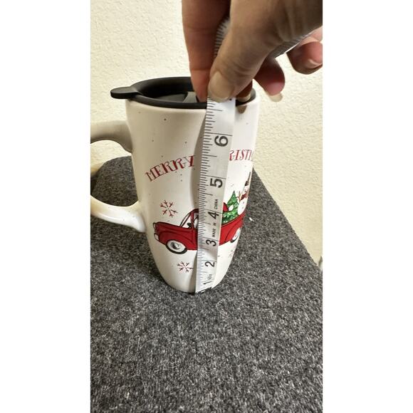 Peppermint & Pine Travel Coffee Mug With Lid! Pristine Condition! Santa Driving - Picture 4 of 7